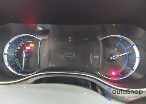 2018 Chrysler Pacifica Hybrid Limited z USA, uszkodzony, nr VIN 2C4RC1N72JR130895